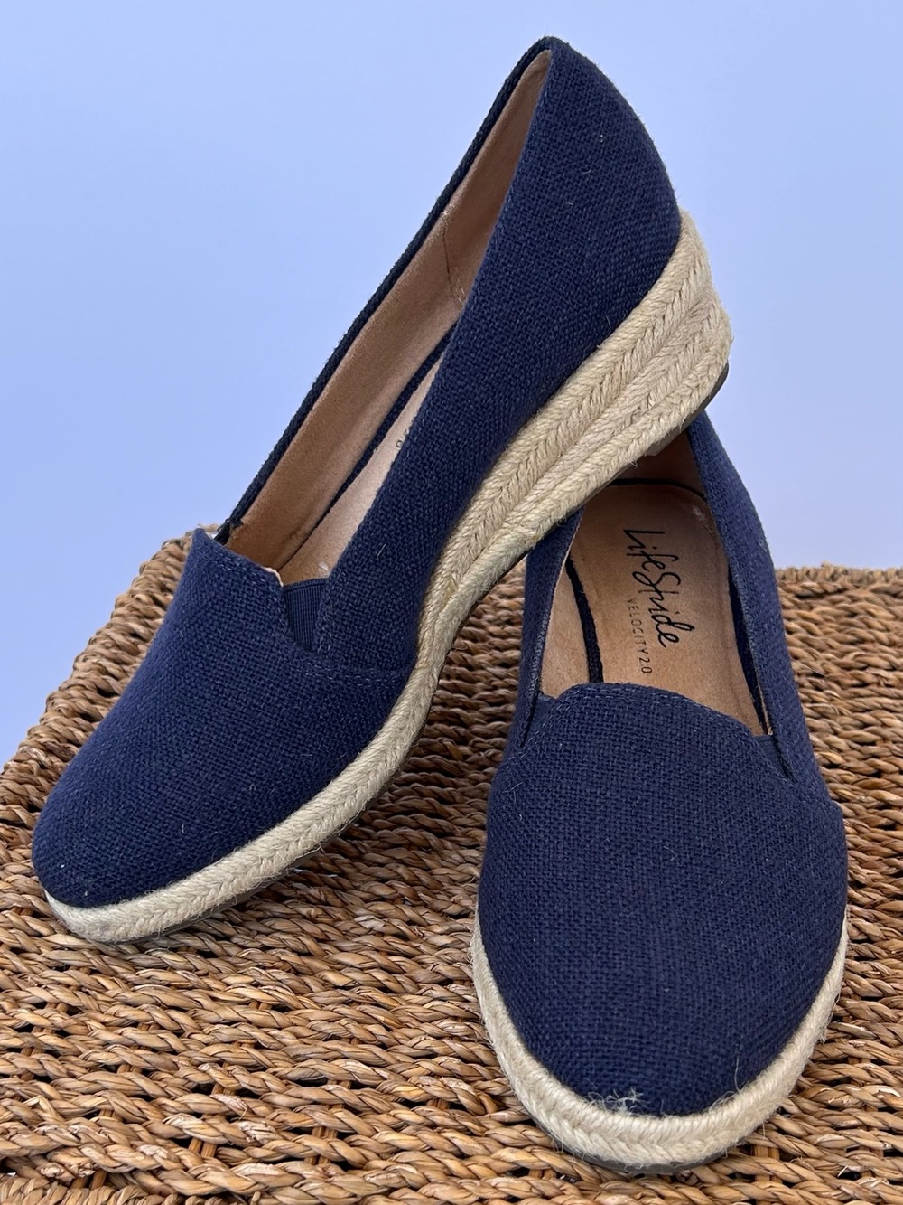 Life Stride Women’s Velocity 2.0 Kamilla Wedge Espadrilles Navy Size 7W